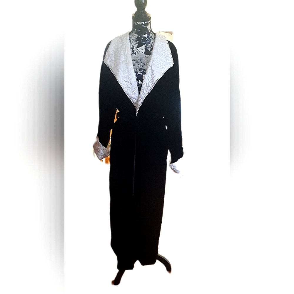 Valentino Black and White Housecoat
